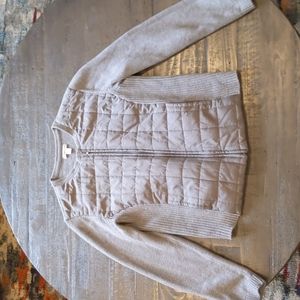 Trendy grey zip sweater